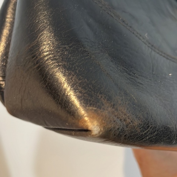 Vintage Etienne Aigner black leather purse - Picture 14 of 15